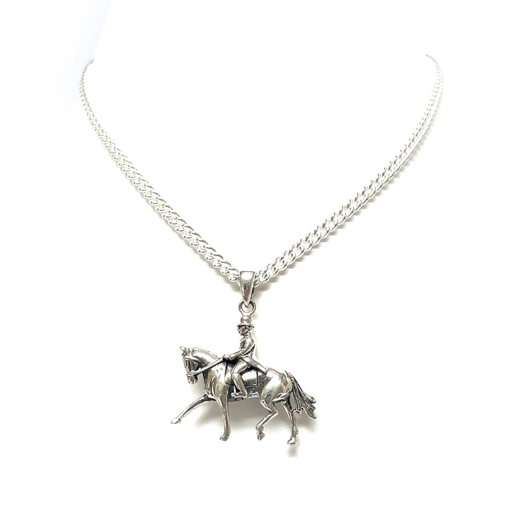 Equestrian trotting necklace silver