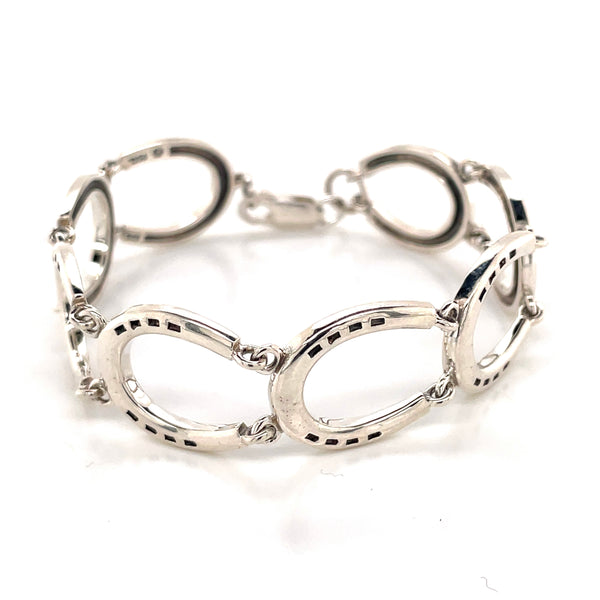 Luckyhorseshoebracelet_grande.