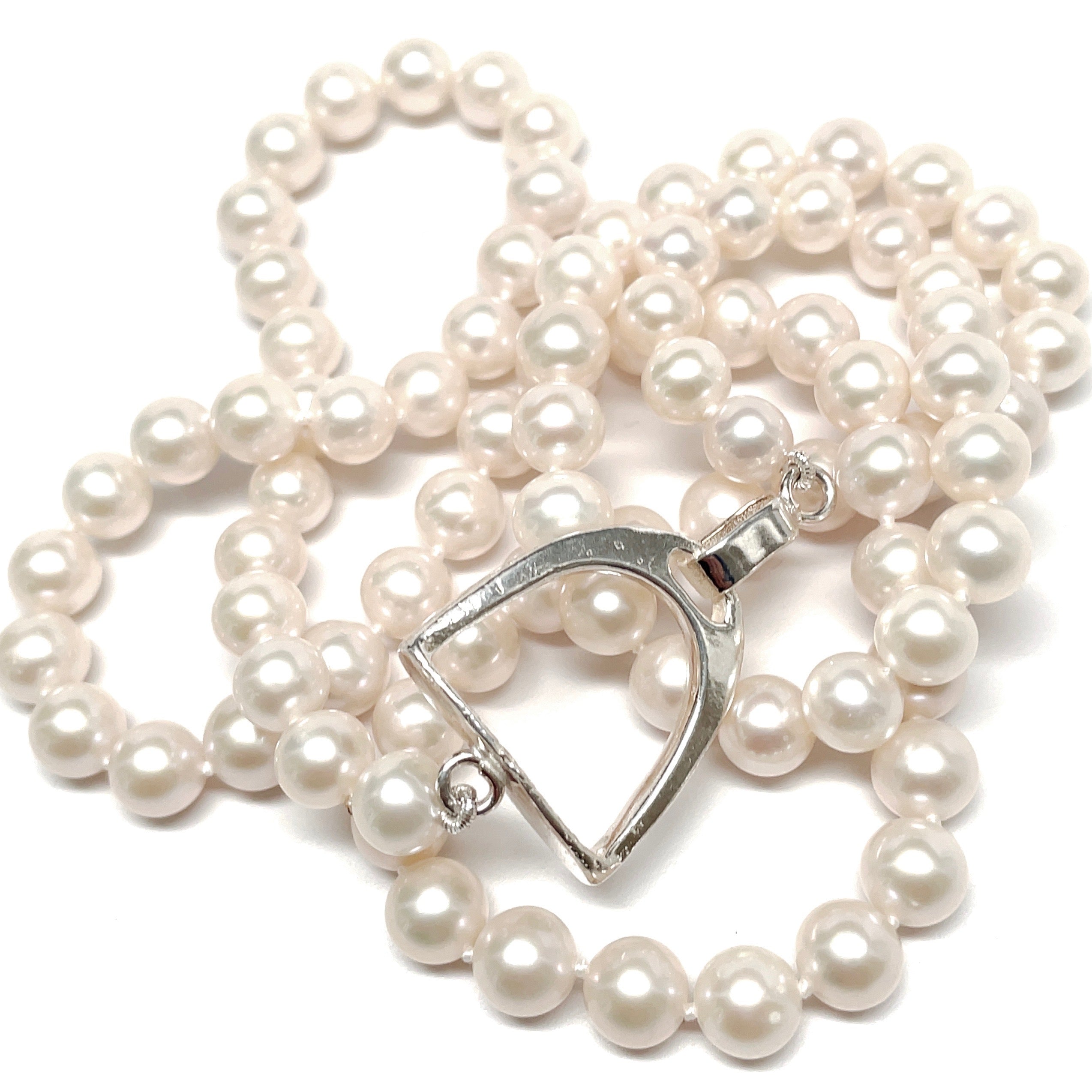 Sterling silver equestrian pearl necklace